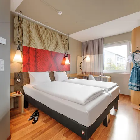 Ibis Muenchen Messe 3* פלדקירכן