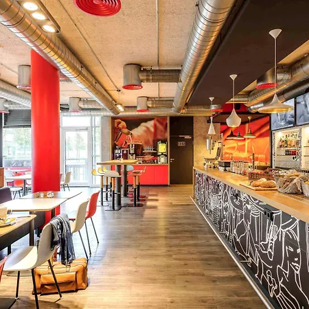 מלון Ibis Muenchen Messe פלדקירכן