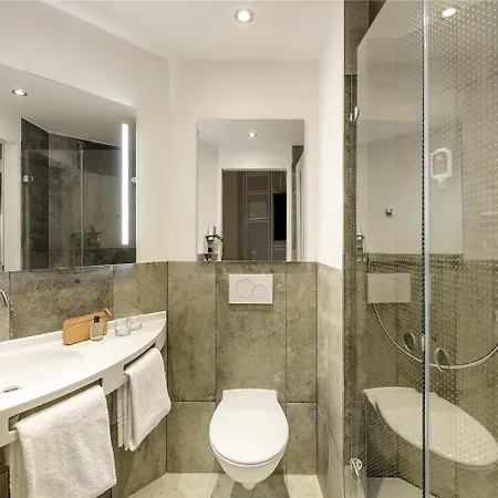 Ibis Muenchen Messe מלון 3*