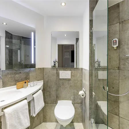 Ibis Muenchen Messe מלון 3*