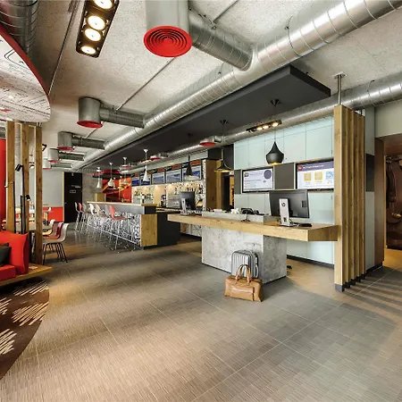 Ibis Muenchen Messe מלון פלדקירכן