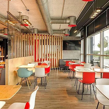 Ibis Muenchen Messe فندق