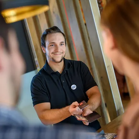 מלון Ibis Muenchen Messe פלדקירכן