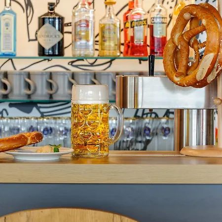 Ibis Muenchen Messe מלון 3*