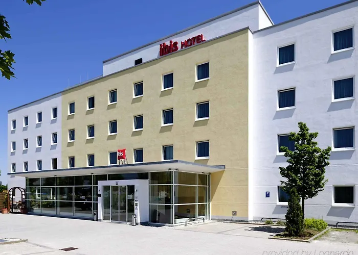 Ibis Muenchen Messe 3* フェルトキルヘン